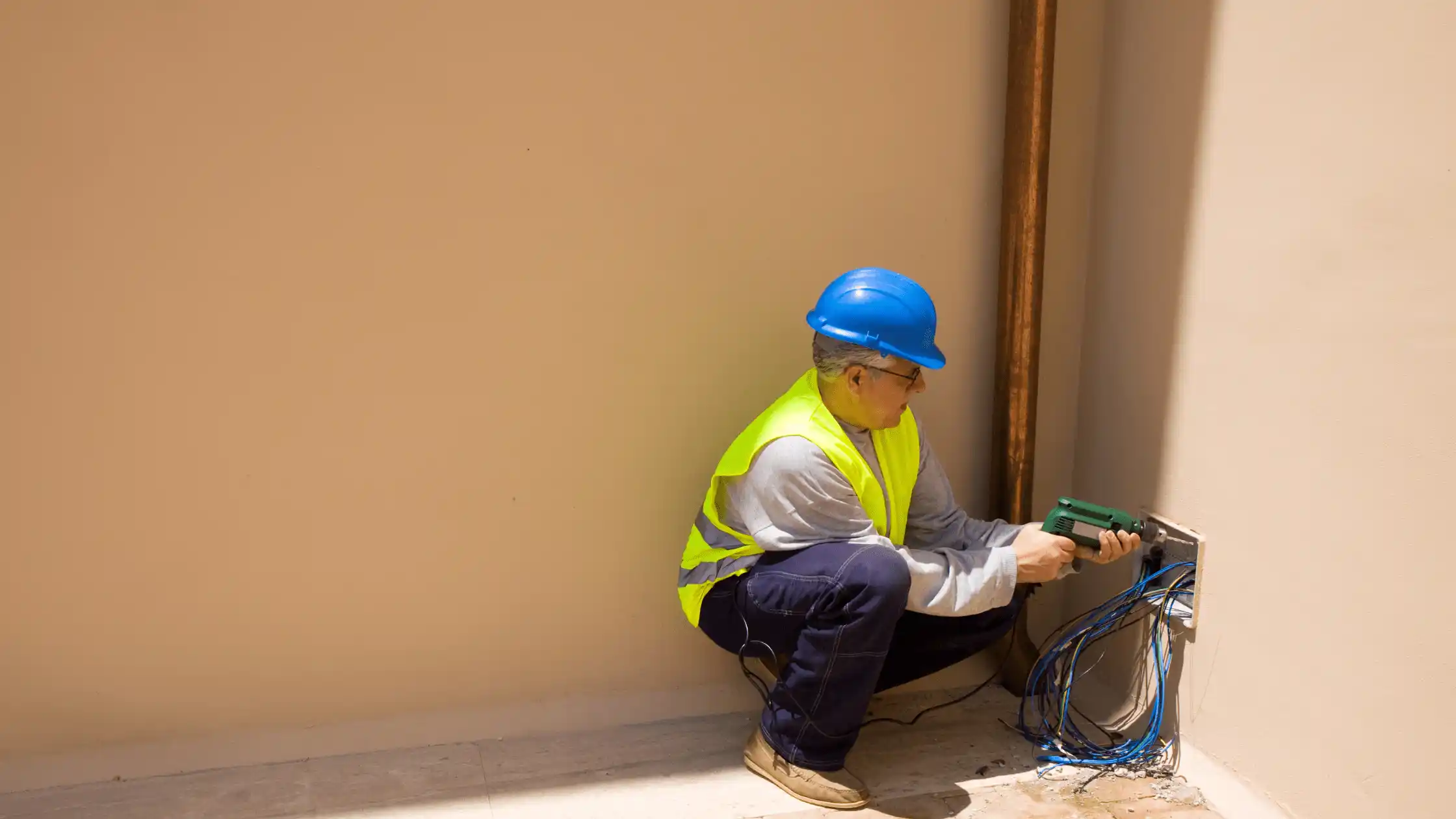 Builder with electrical wire min