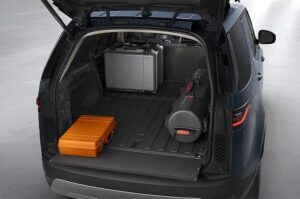 Land Rover Discovery Commercial