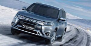 Mitsubishi Outlander PHEV commercial jeep